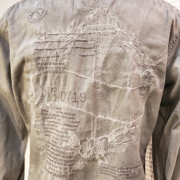 GUESS Grey Embroidered Button Up Shirt Size M - Picture 5 of 7